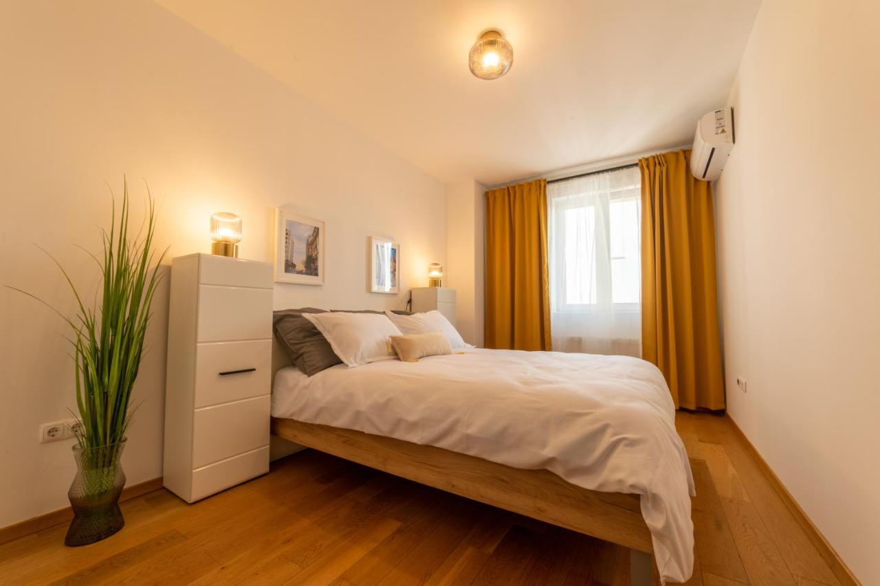Nobel: Premium Two-Room Apartment In Bucharest'S City Center! Екстериор снимка