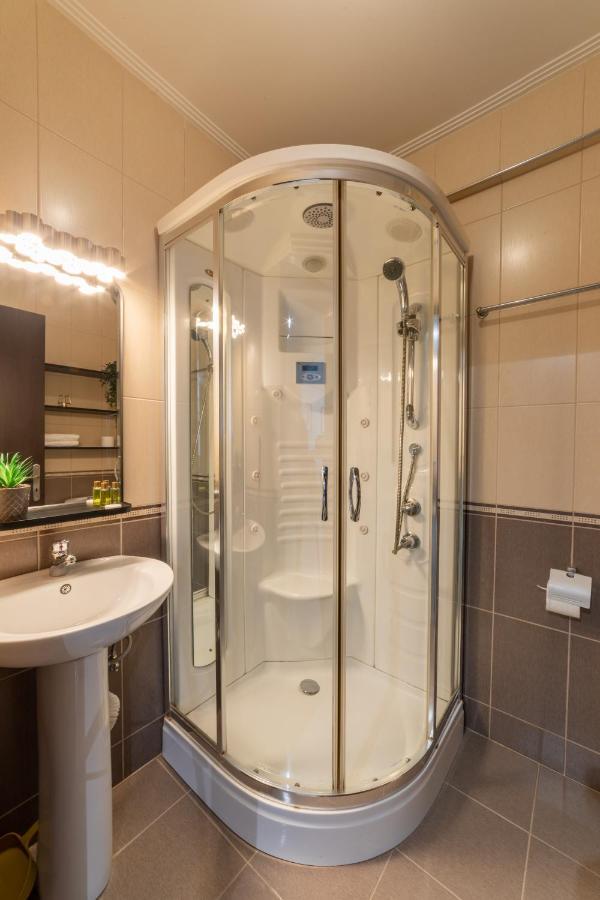 Nobel: Premium Two-Room Apartment In Bucharest'S City Center! Екстериор снимка